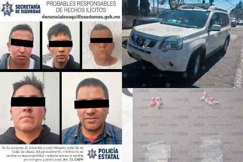 Detienen a cinto presuntos narcomenudistas en Metepec